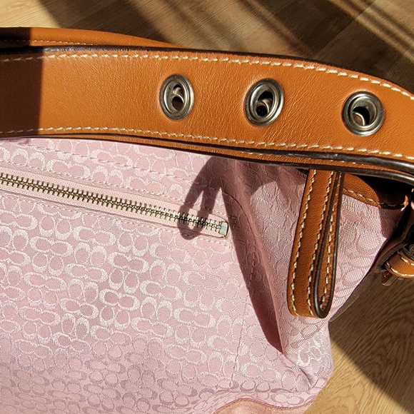 Coach Pink large handbag - Picture 11 of 13